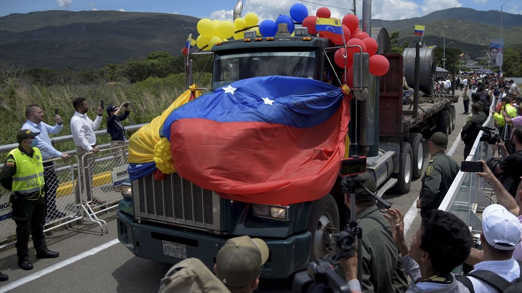 Venezuela-Colombia border open for trade again