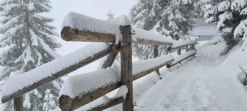First large-scale snowfall in the Alps
