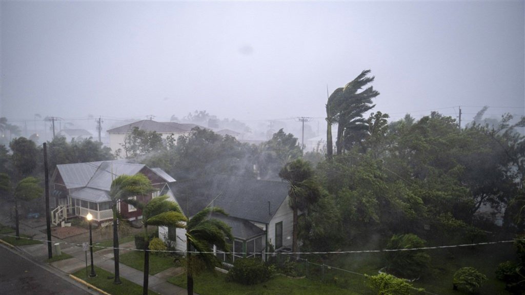Violent Hurricane Ian hits Florida: fears of "catastrophic flooding"