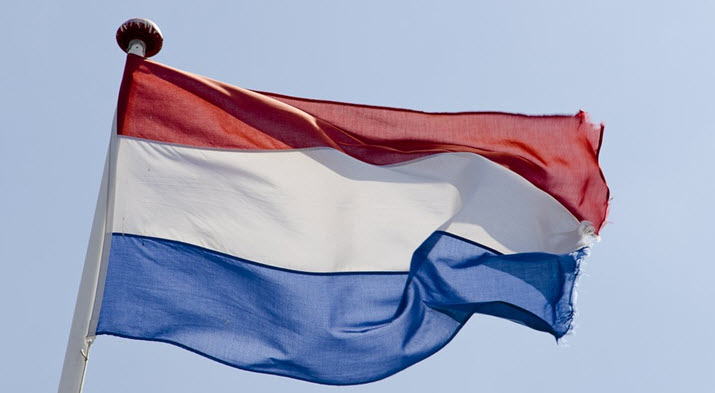 Dongen municipality to remove inverted flags
