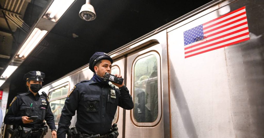 New York City Police Increase Subway Presence After Rise in Violent Incidents |  Abroad