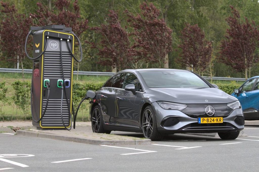 For 3.28 euros a day, your electric Mercedes suddenly goes faster