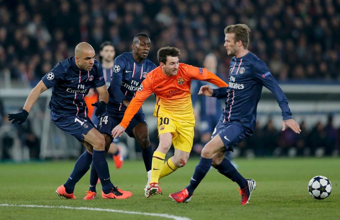 Lionel Messi thwarts Barcelona's Alex (l), Paris Saint-Germain's Blaise Matuidi and David Beckham (r) in the Champions League quarter-final, April 2013.
