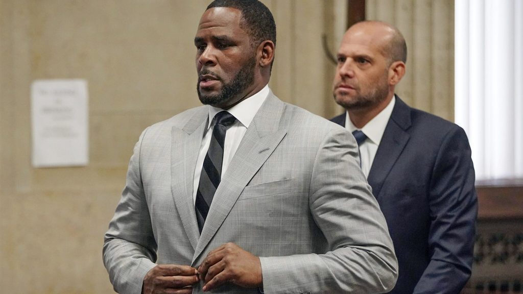 More than 25 years in prison required against singer R. Kelly