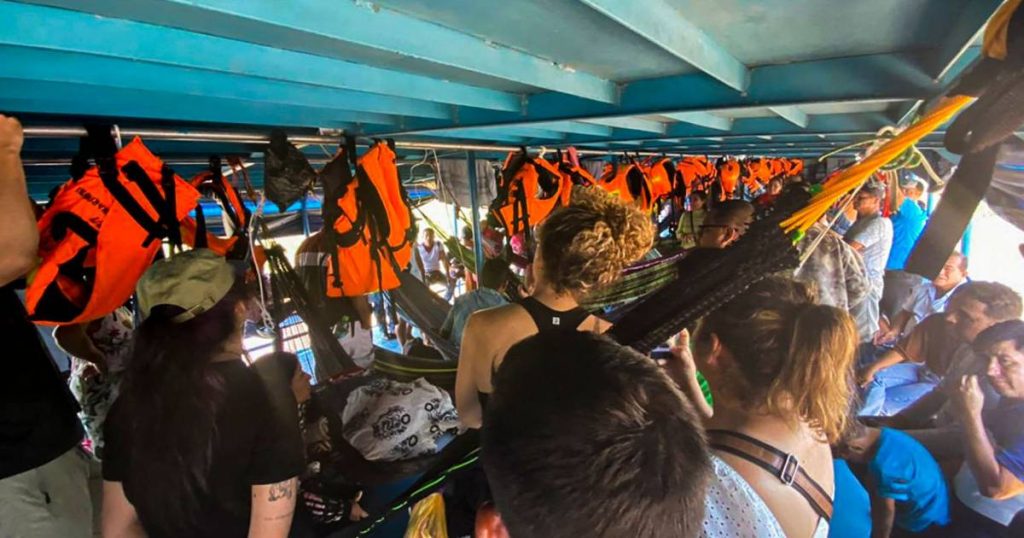 More than a hundred tourists held hostage on a boat in Peru's Amazon region have been freed abroad