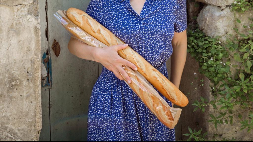 UNESCO lists the French baguette as a world cultural heritage site |  Abroad