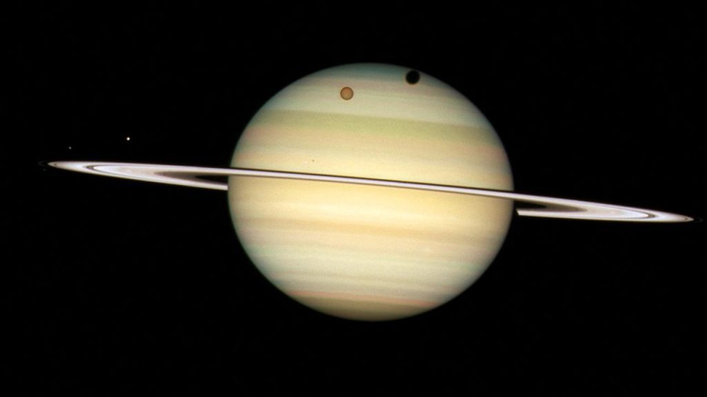 James Webb Telescope spots clouds around Saturn's moon Titan for the first time |  Technology